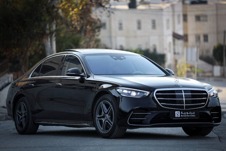 2022 Mercedes-Benz S 580 e, Black