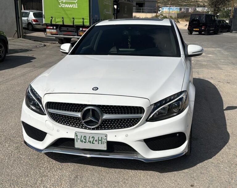 2015 Mercedes-Benz C 250, White