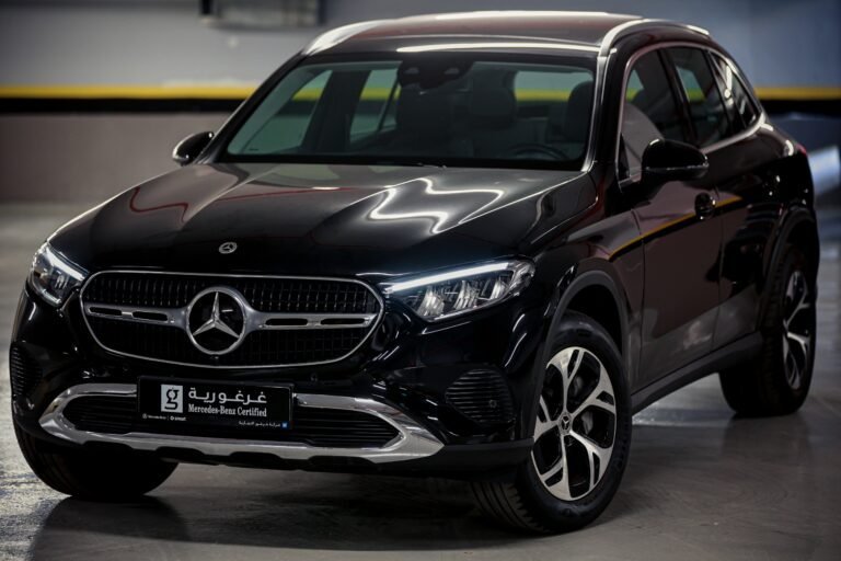 2023 Mercedes-Benz GLC 300 e 4MATIC, Black